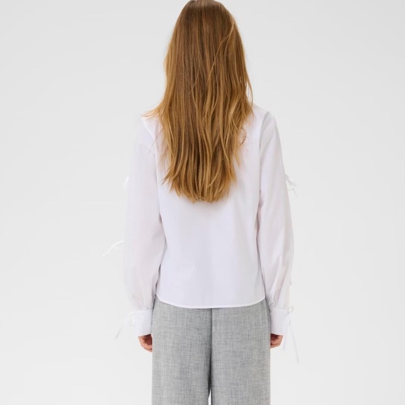 NWT KAFFE KAsara White Shirt with Tie-Up Sleeves & Pretty Pearl Button Size M - Picture 3 of 15